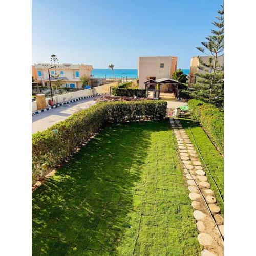 North coast Villa 2nd row from beach with 4 master rooms and 200m Garden standalone - Families only