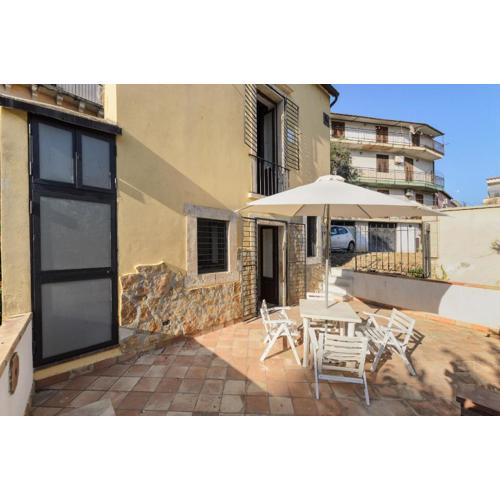 Noto Garden Holiday Home