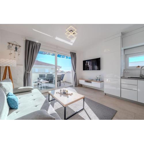Nova Excellence modern apartment for 8