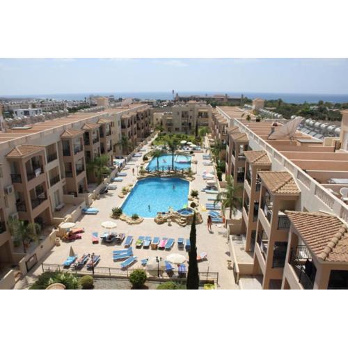 Noyas place- amazing 2bdrm apartment with swimming pool complex