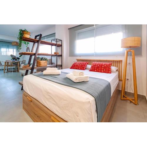 Nuevo acogedor estudio junto Sta Justa y Aeropuerto