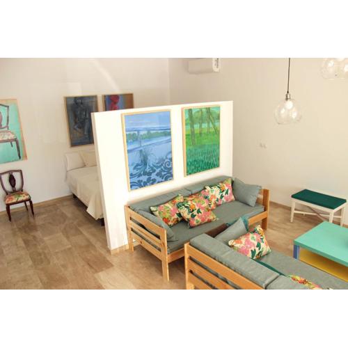 Nuevo Estudio moderno, agradable y cómodo