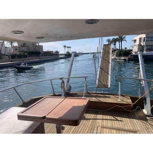 NUIT EXCEPTIONNELLE SUR UN SUPERBE BATEAU Yacht !