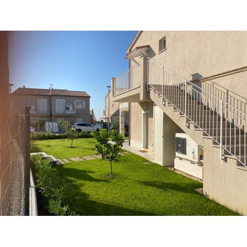 Nuovo trilocale con giardino, aria condizionata