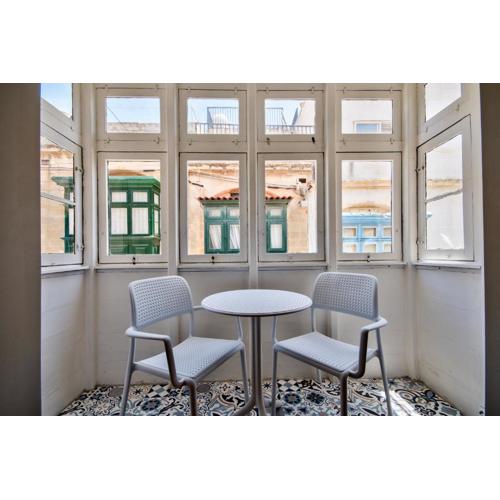 Nuraghi Floriana Apartments
