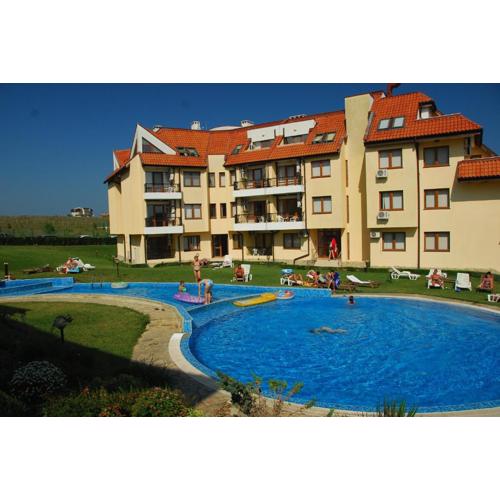 Oasis Beach Apartments Kamchia
