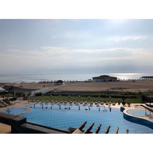 Oasis club apartments
