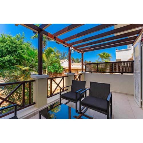 Oasis Golf house in Las Americas