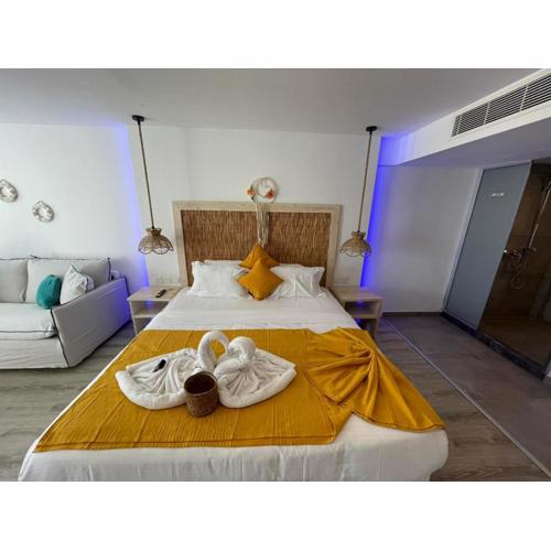 Ocean Dreams Suites - By the Harbour