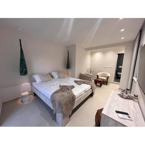 Ocean Floor Studio Apartment