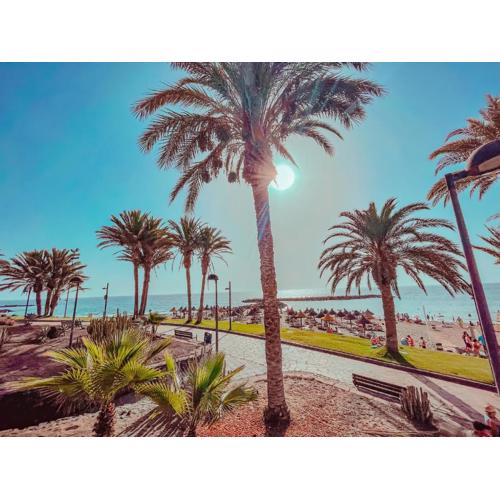 Ocean View! Parque Las Americas! Heated Pool, AC! LA05