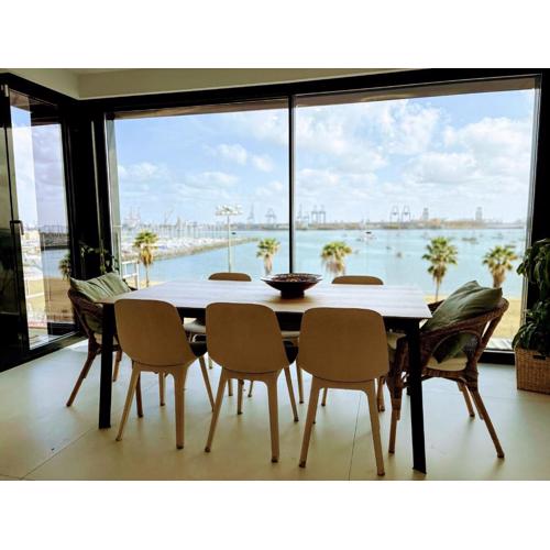 Oceanfront Luxury by Wave Properties
