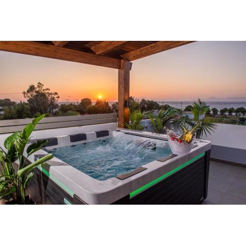 ODYSSEA Top View & Hot Jacuzzi Front Beach