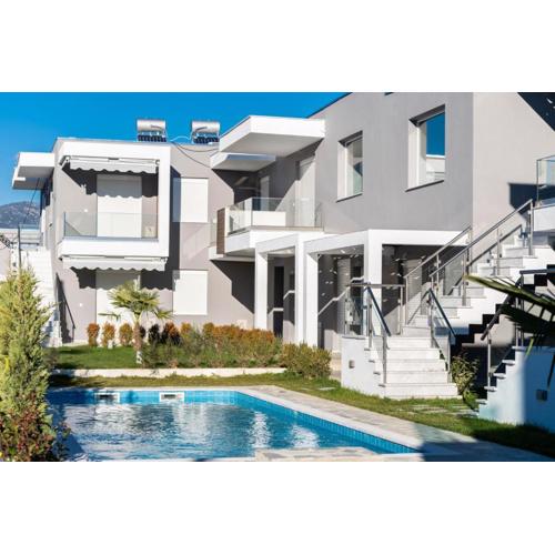 Ofrynio Luxury Apartments & Pool