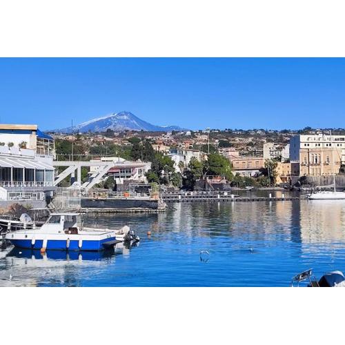 Ognina Marina Gem