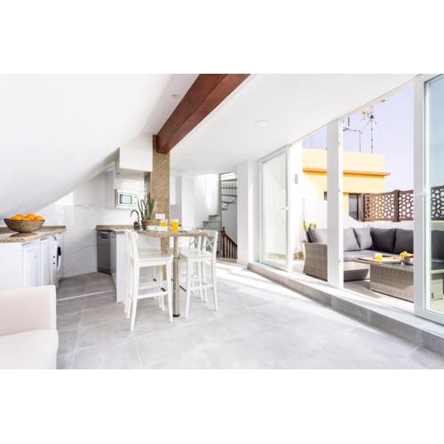 OkStay Penthouse Bencomo with beach views