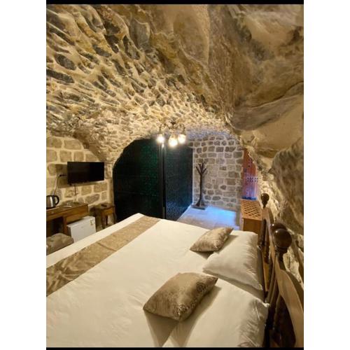 Old City Tourism