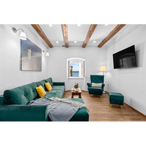 Old Tower Center Apartment