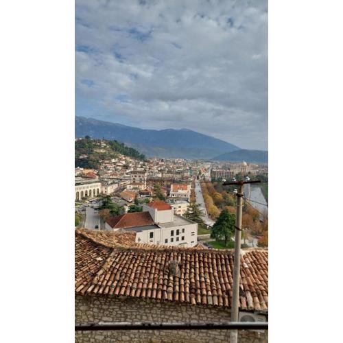 OLD TOWN Hava Baci