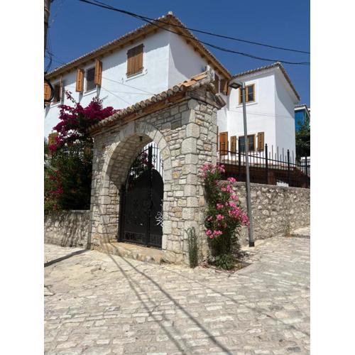 Old Town Hotel Dhermi