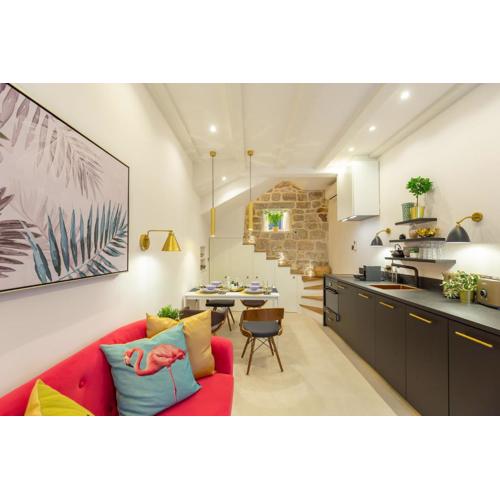 Old Town House with Floor Heating & Lush Private Garden
