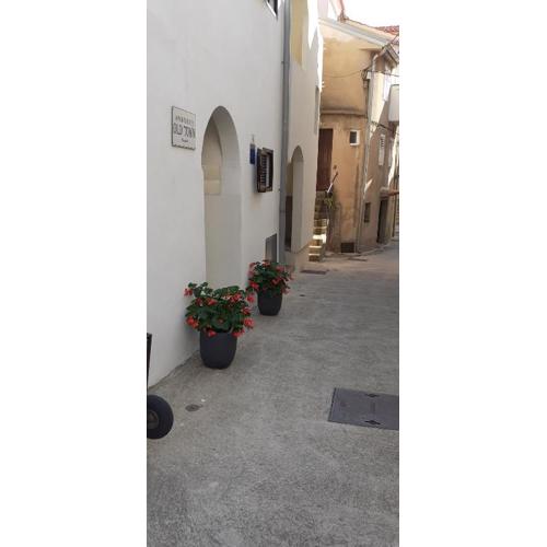 Old Town Lux