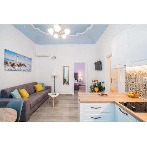 Old Town Top Spot Apartments