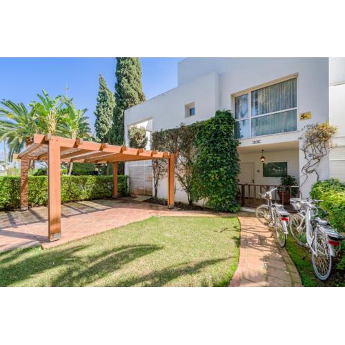 OleHolidays Guadalmina Golf Plaza