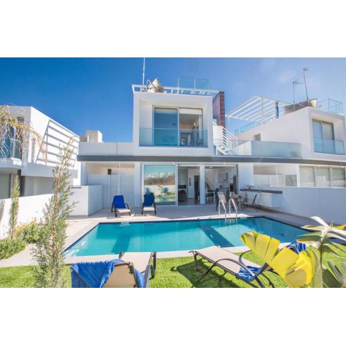 Oli Vine Villas