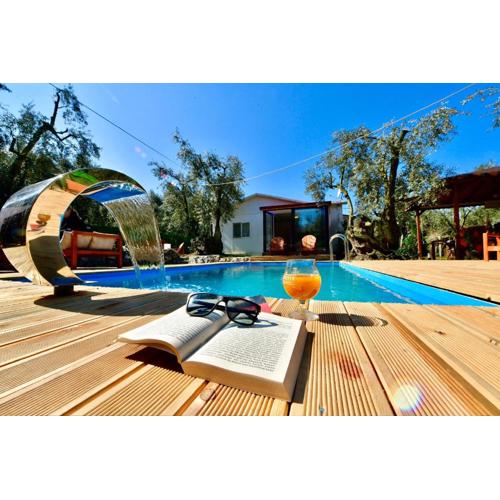 Olive & Lake Villa- Heated pool