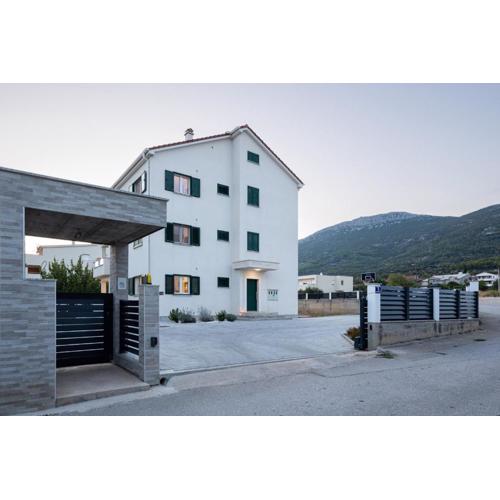 Olive Leaf Kastela - Second Floor Apartment