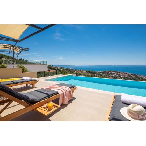 Olive paradise-heated pool- romantic getaway for 2