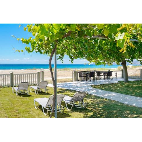 Olivento Beach Front Suites