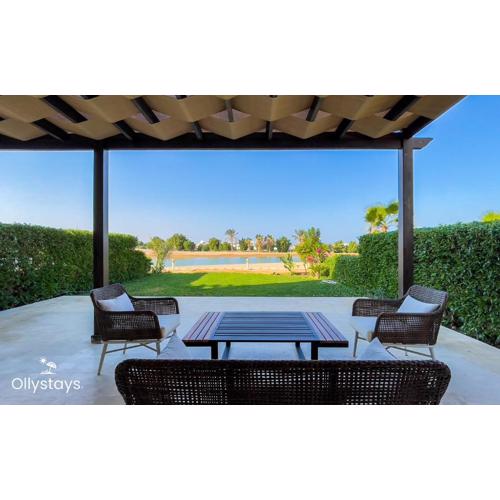 Ollystays 4BR Townhouse Shared Pool El Gouna