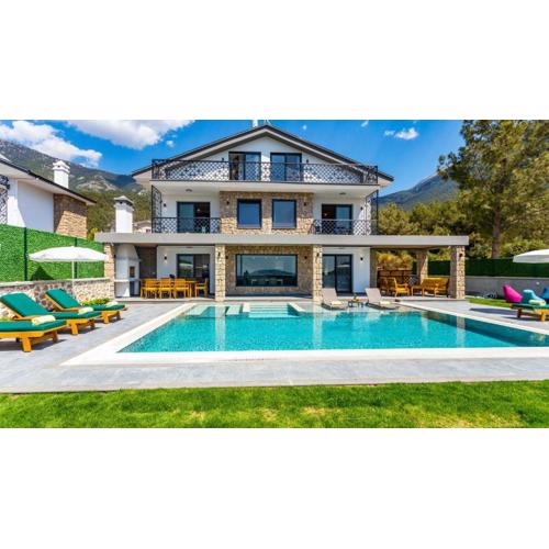 Oludeniz 4 Bedroom Villa - 9318