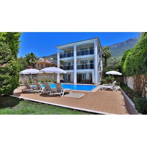 Oludeniz 4 Bedroom Villa 2184