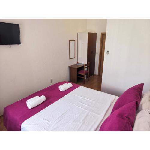 Omir Bed & Breakfast