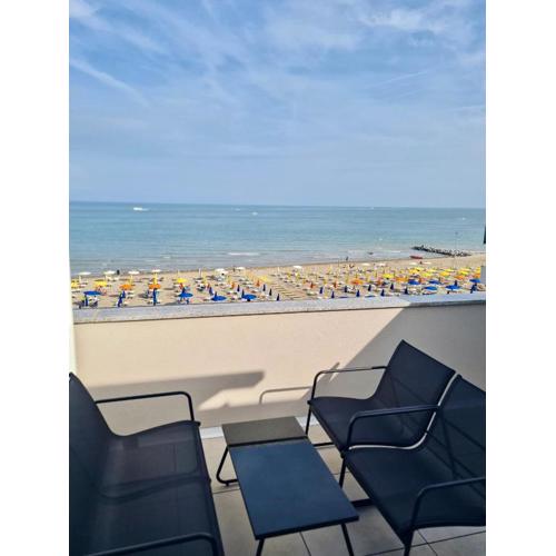 On the beach 404
