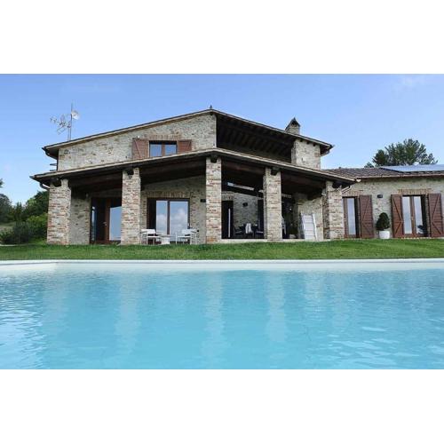 On Top Of The Hill Villa With Great Valley View