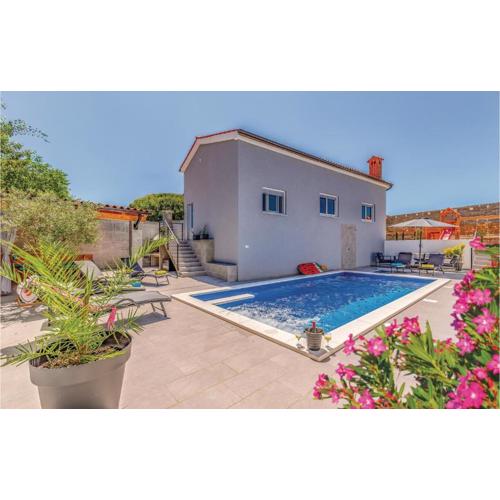 One-Bedroom Apartment In Pula