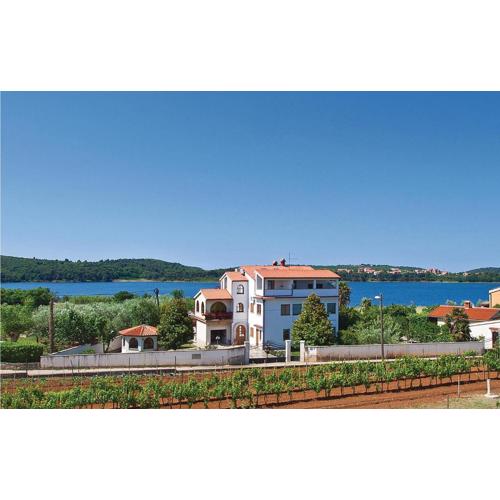 One-Bedroom Apartment In Pula