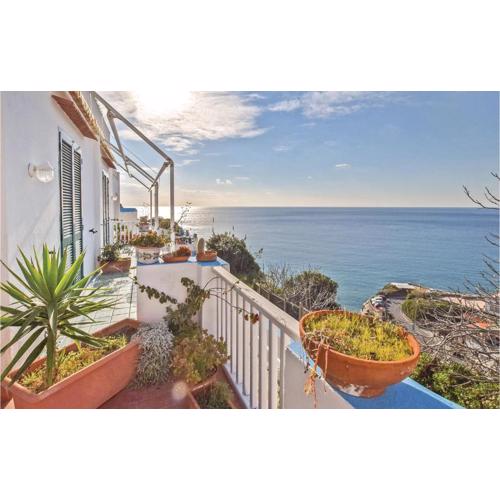 One-Bedroom Apartment In Santangelo Dischia