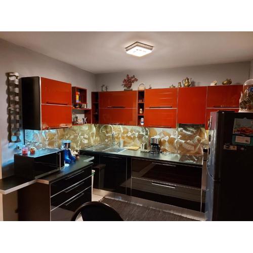 One bedroom apartment new with large living room