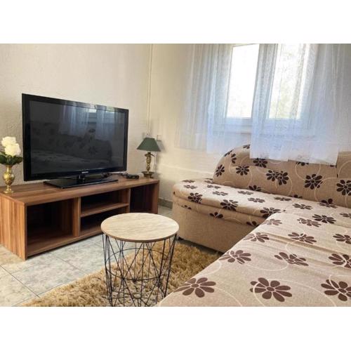 One Bedroom Apartment with Balcony 3