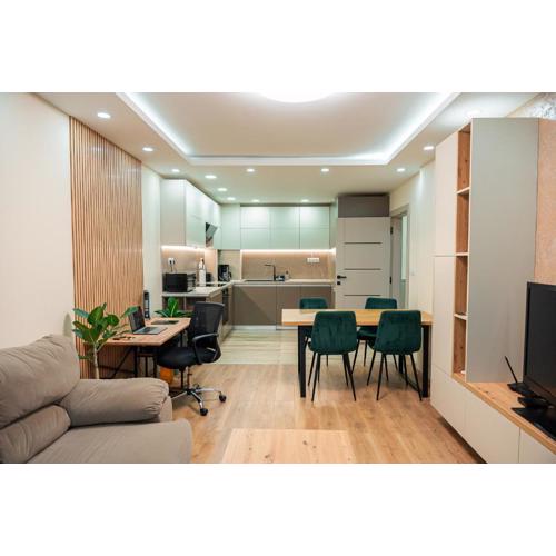 One-Bedroom apartment with Free Parking, Free Gym Pass and Office Setup