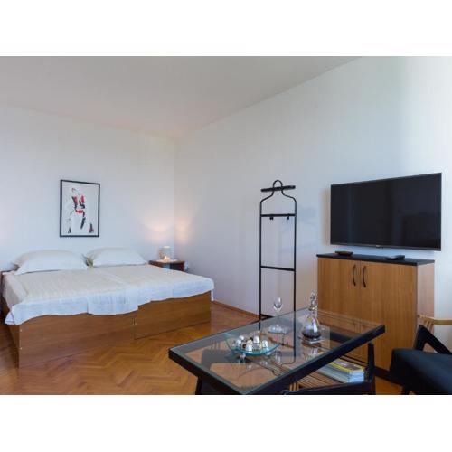 One Bedroom Apartment with Loggia and Sea View