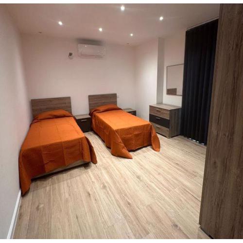 One Bedroom in New Apt Mellieha- Orange Room 1