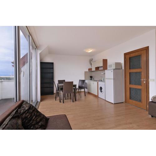 One-Bedroom Maisonette with Spacious Terrace by Flat Mаnager