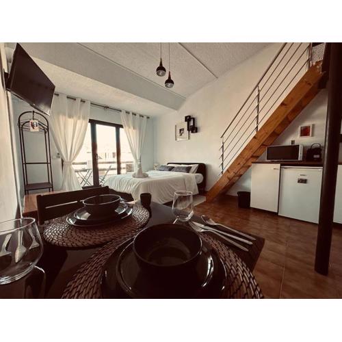 One Loft & Style blue canal