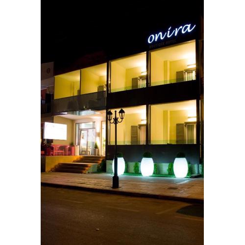 Onira Boutique